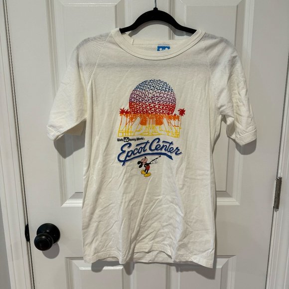 Vintage Disney Epcot‎ Center Short Sleeve T Shirt - Size Medium - Picture 1 of 10